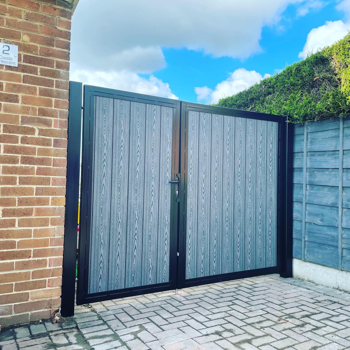 driveway gates online