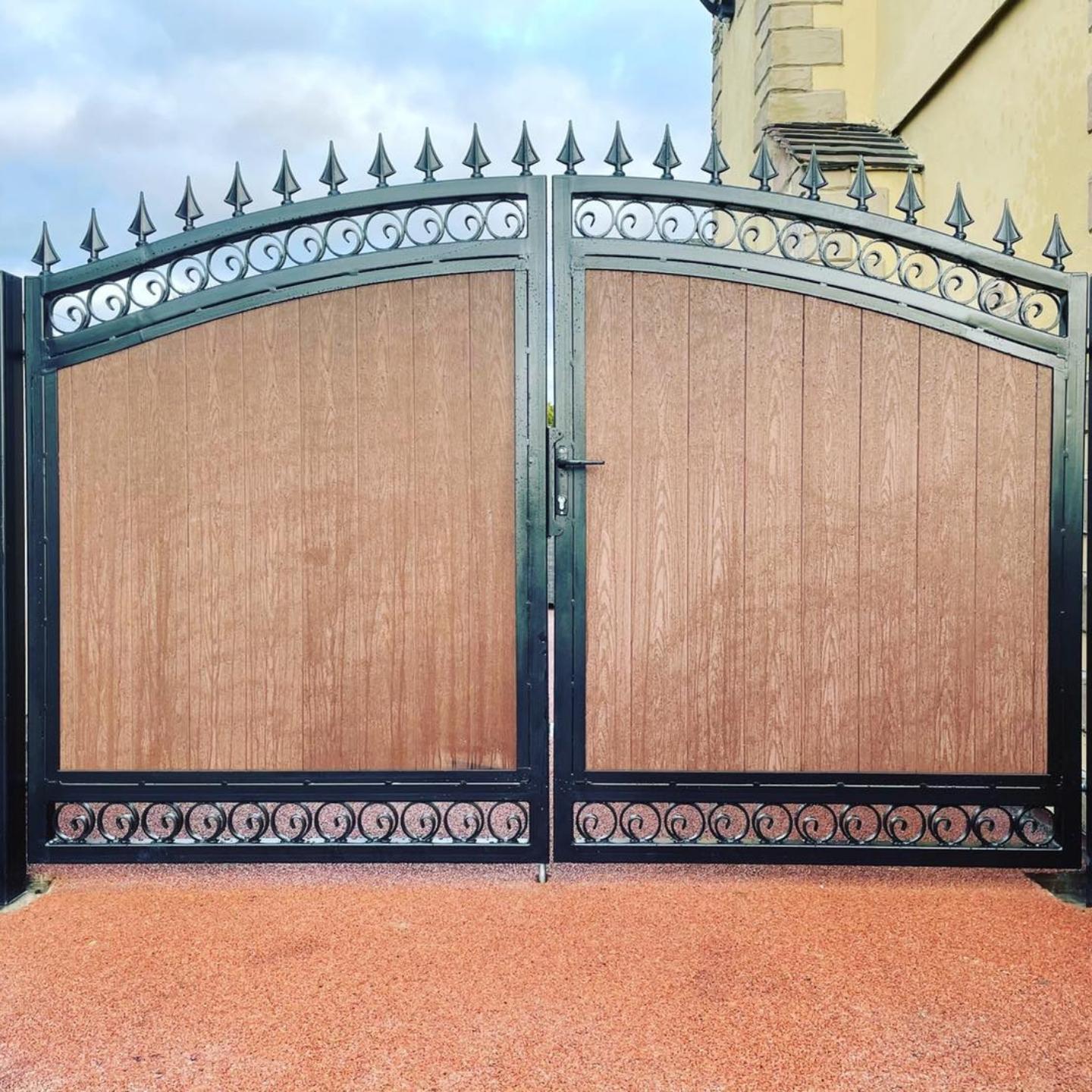 sandalwood composite gates wakefield